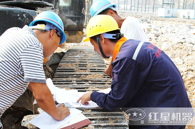 紅星機(jī)器技術(shù)人員現(xiàn)場(chǎng)指導(dǎo) 紅星機(jī)器技術(shù)人員現(xiàn)場(chǎng)指導(dǎo)